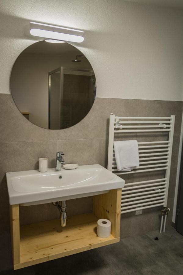 Apartmany Lama Malatiny ภายนอก รูปภาพ