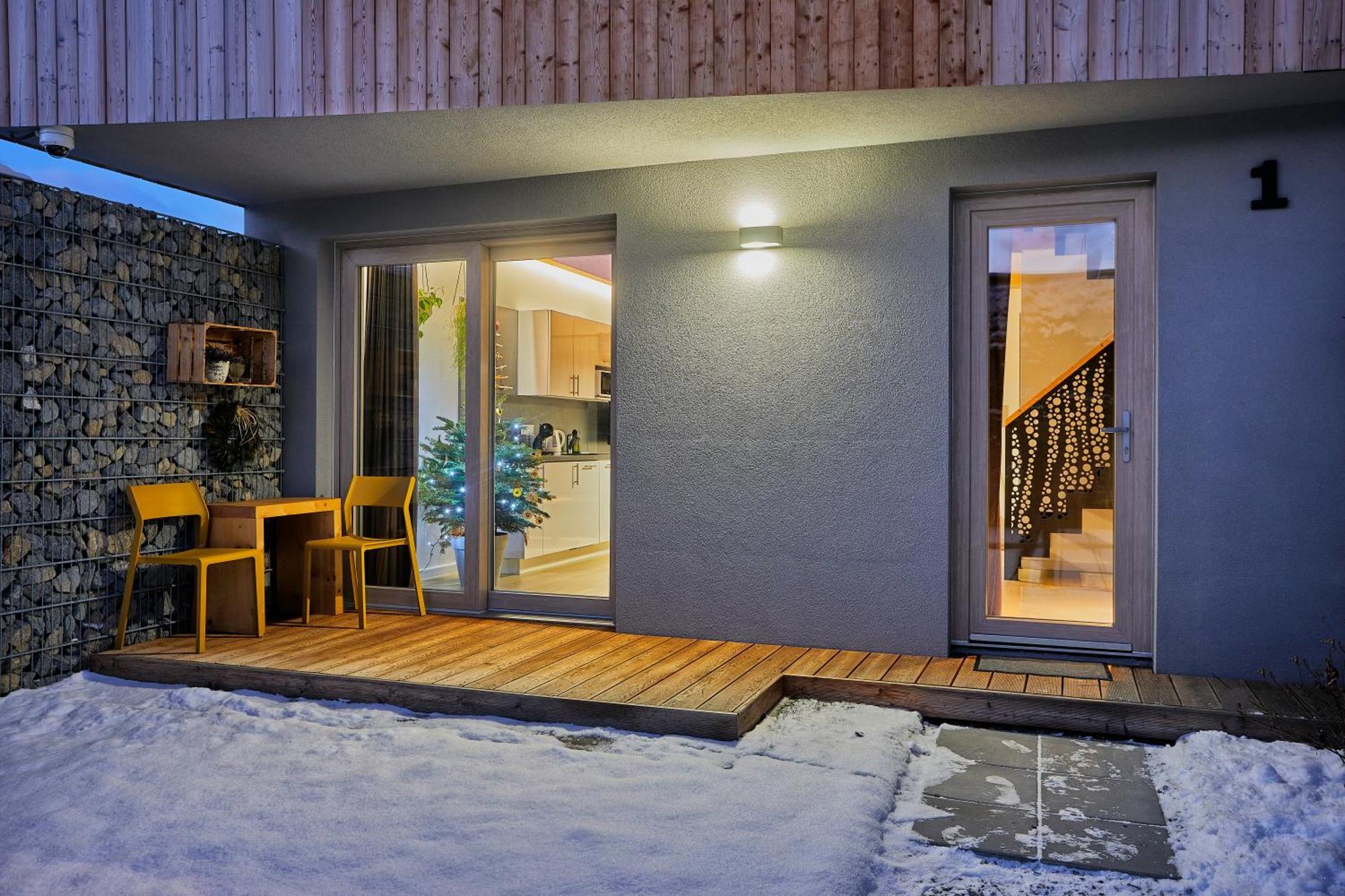 Apartmany Lama Malatiny ภายนอก รูปภาพ